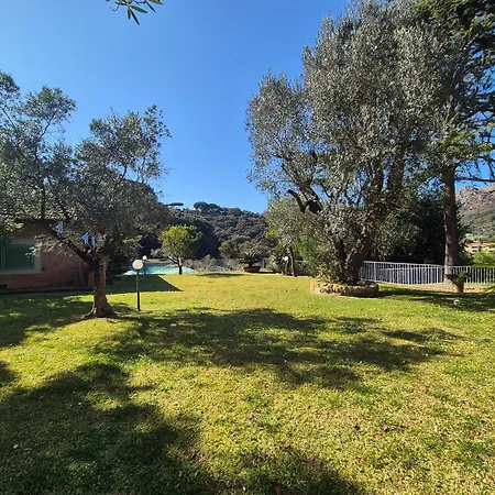 ヴィラ Aurora Con Piscina Privata A *