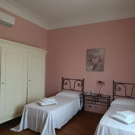 Aurora Con Piscina Privata A Villa