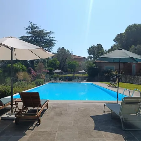 Aurora Con Piscina Privata A Villa