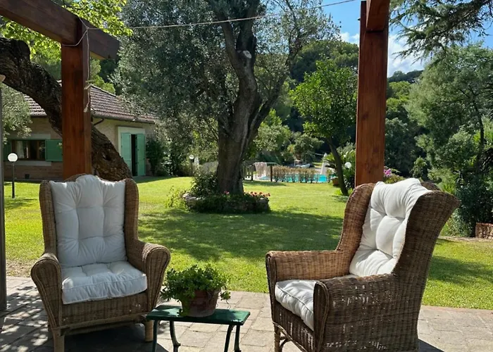 Aurora Con Piscina Privata A